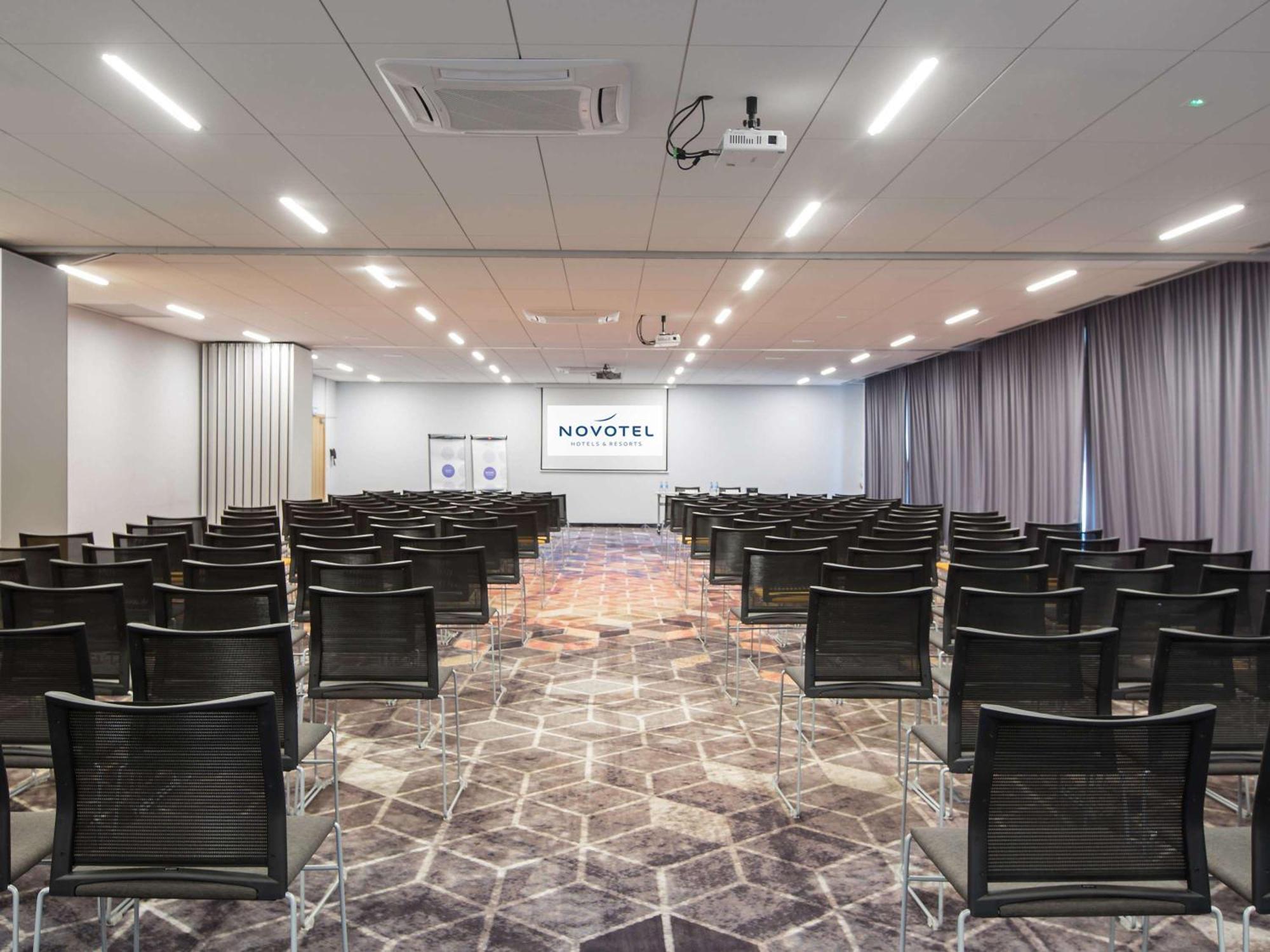 Novotel Wroclaw City מראה חיצוני תמונה